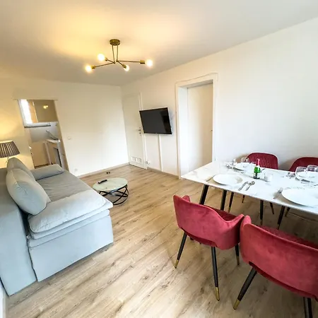 Messe-Apartment Fuer 5 Gaeste Mit Balkon Und Lift Hannover Buitenkant foto