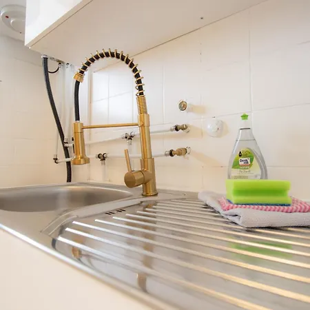 Messe-Apartment Fuer 5 Gaeste Mit Balkon Und Lift Hannover Buitenkant foto
