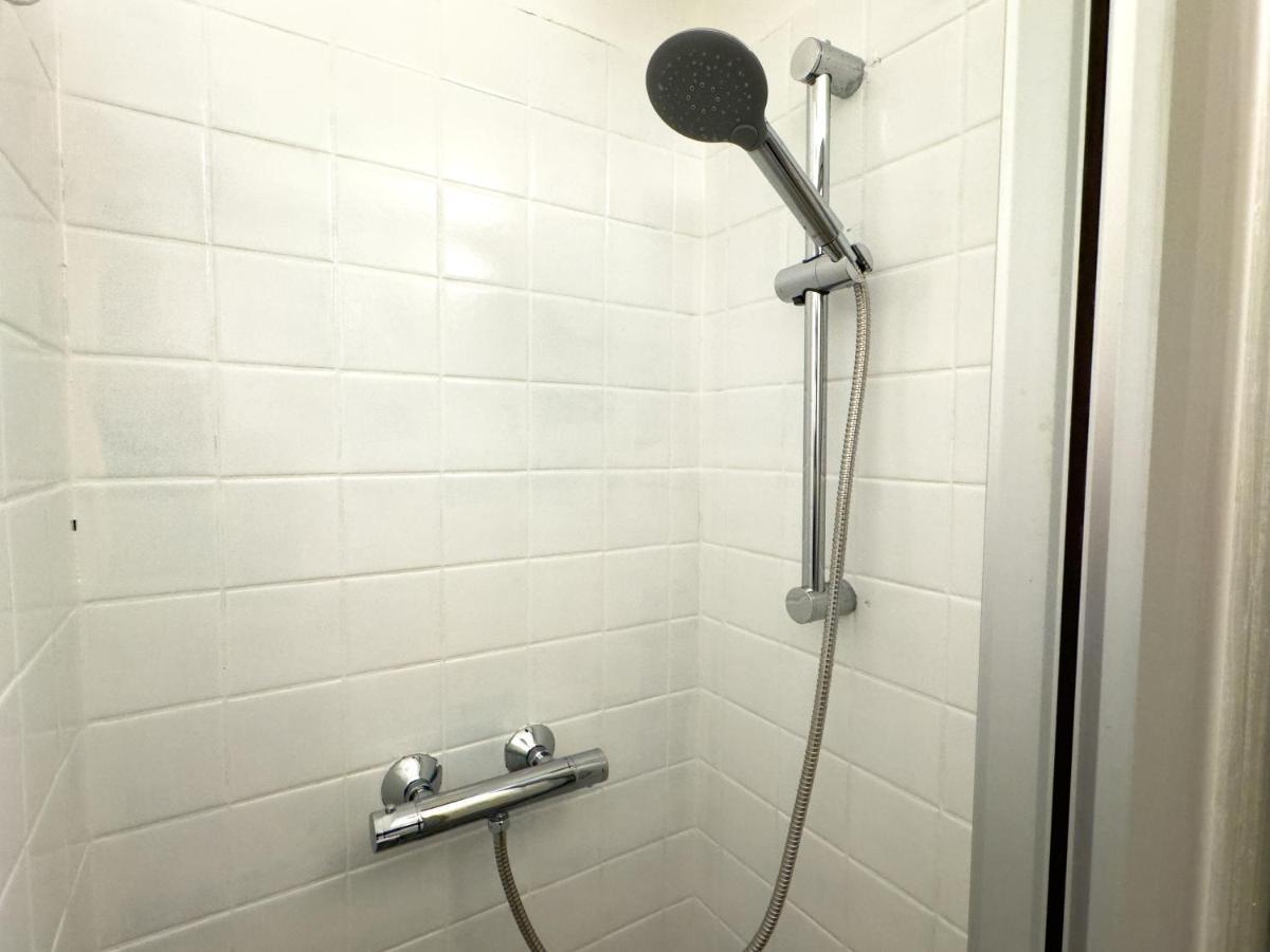 Messe-apartment Fuer 5 Gaeste Mit Balkon Und Lift Apartment
