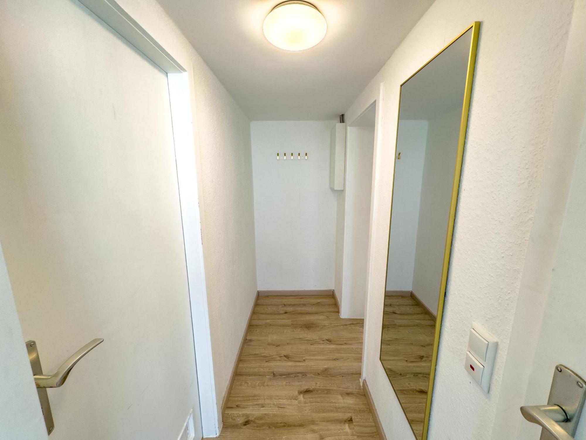 Messe-apartment Fuer 5 Gaeste Mit Balkon Und Lift Apartment Hannover
